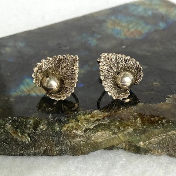 VTG Sterling Silver 925 Dainty 0.67" Textured Leaf Ball Screw Back Earrings - Picture 7 of 16